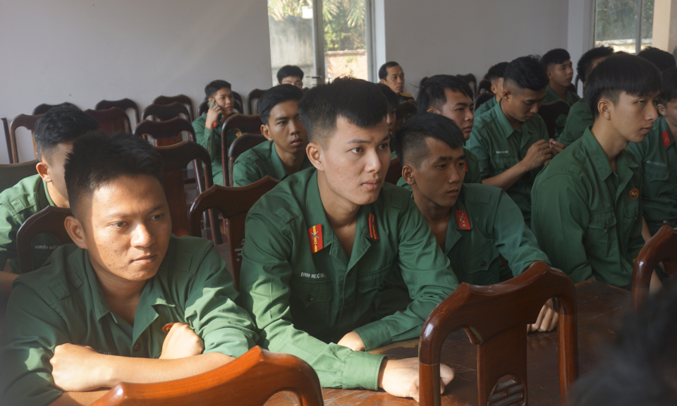 Bến Lức: Đón 122 quân nhân xuất ngũ năm 2020