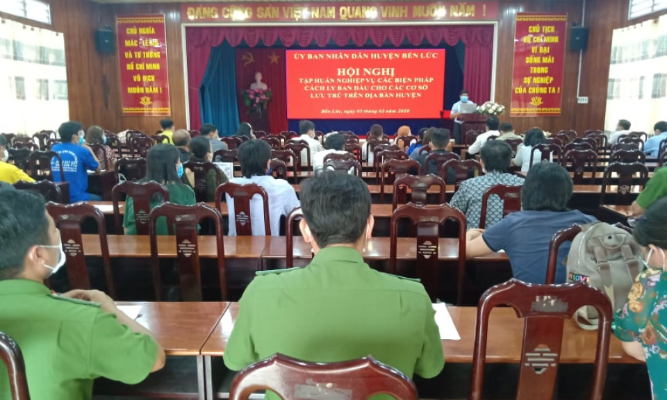 Bến Lức: Tập huấn nghiệp vụ các biện pháp cách ly ban đầu cho các cơ sở lưu trú trên địa bàn huyện.