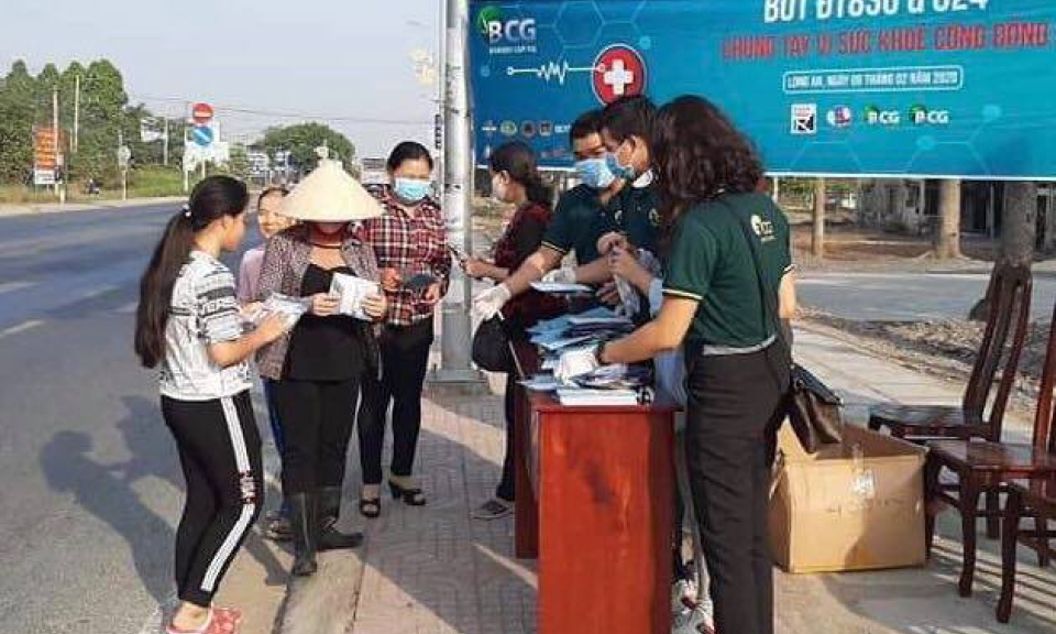 Kiểm tra phòng chống dịch bệnh viêm đường hô hấp cấp do virut Corona tại Bến Lức