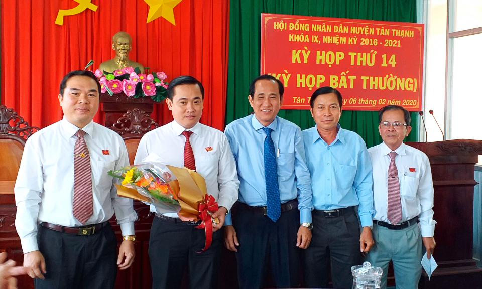 Tân Thạnh: Ông Lê Thanh Đông được bầu giữ chức vụ Chủ tịch UBND huyện