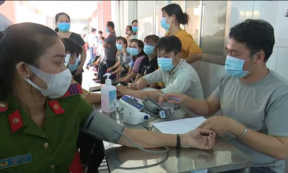 Tân Trụ: 147 tình nguyện viên tham gia hiến máu đợt 1/2020