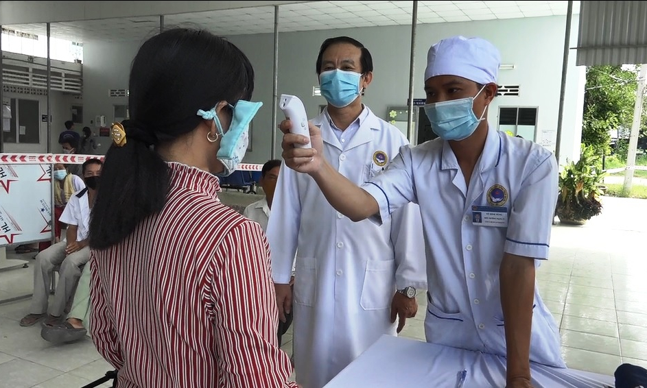 Lãnh đạo UBND tỉnh kiểm tra công tác phòng chống dịch nCoV tại Đức Hòa, Đức Huệ, Kiến Tường