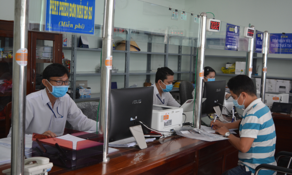 Cần Giuộc: Trung tâm hành chính công chủ động phòng chống dịch bệnh do virut corana