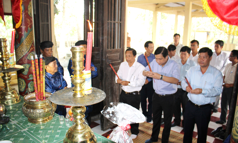 Cần Đước: Dâng hương tưởng niệm đức nghệ nhân nhạc sư Nguyễn Quang Đại