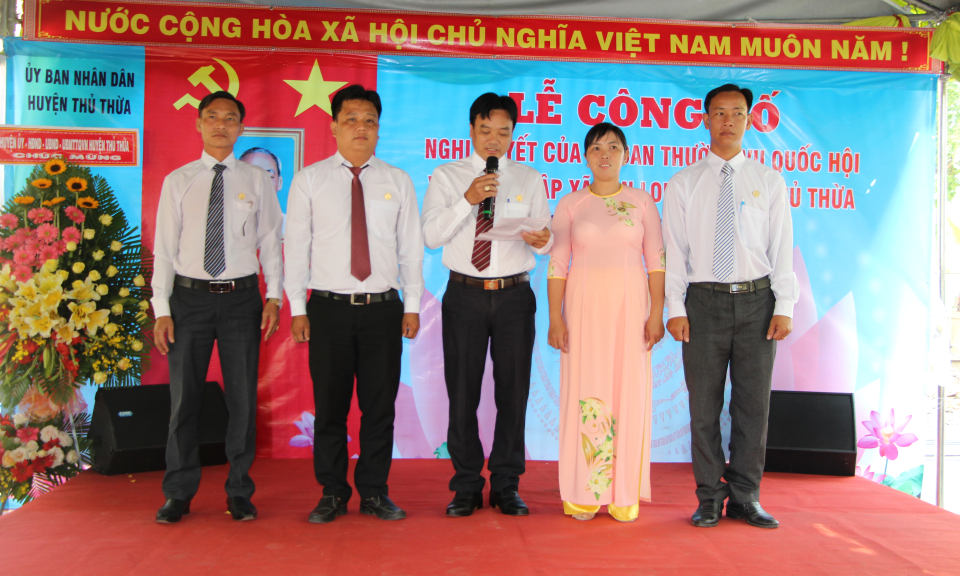 Thủ Thừa, Tân Trụ: Công bố Nghị quyết của Ủy ban TVQH về sắp xếp đơn vị hành chính cấp xã