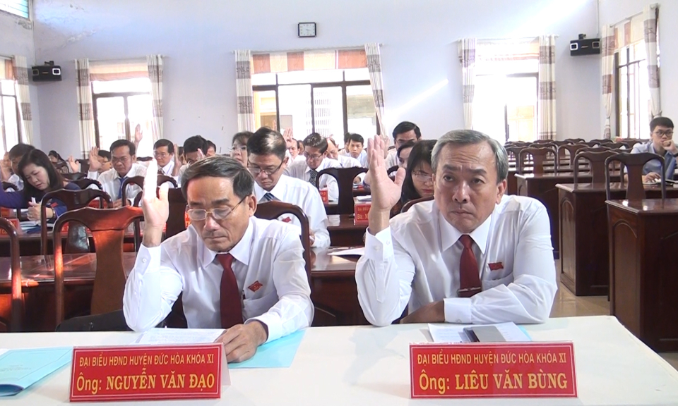 Đức Hòa: Kỳ họp HĐND huyện lần thứ 17, nhiệm kỳ 2016-2021