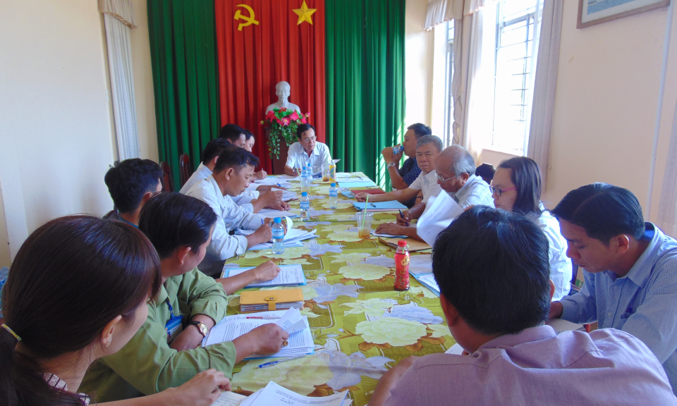Châu Thành: Kiểm tra công tác chuẩn bị đại hội điểm Đảng ủy xã Thanh Vĩnh Đông