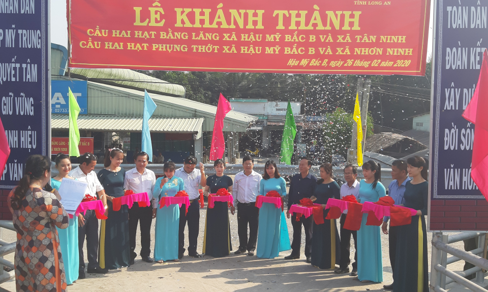 Tân Thạnh: Khánh thành 2 cây cầu liền kề huyện Tân Thạnh và huyện Cái Bè-Tiền Giang