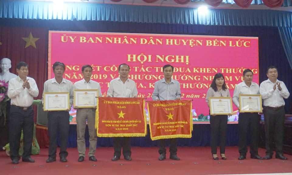 Bến Lức: Hội nghị triển khai công tác thi đua, khen thưởng năm 2020