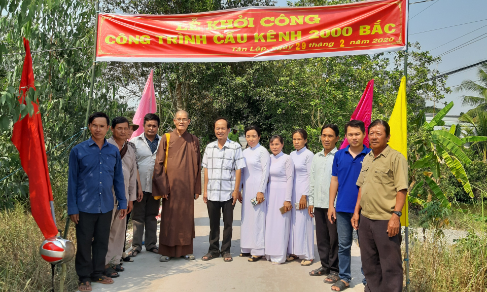 Tân Thạnh: Khởi công xây dựng cầu giao thông nông thôn chào mừng đại hội Đảng