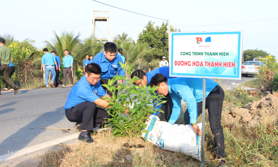 Tỉnh đoàn Long An tổ chức nhiều hoạt động ý nghĩa hưởng ứng Tháng Thanh niên