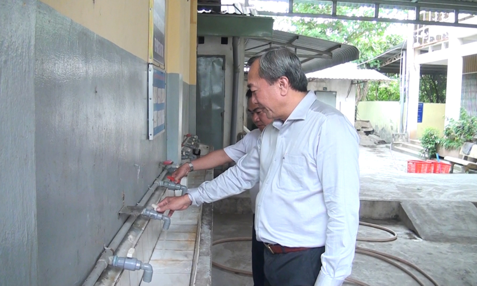 Cần Đước, Đức Hòa: Kiểm tra công tác phòng chống dịch bệnh Covid-19 tại các trường học