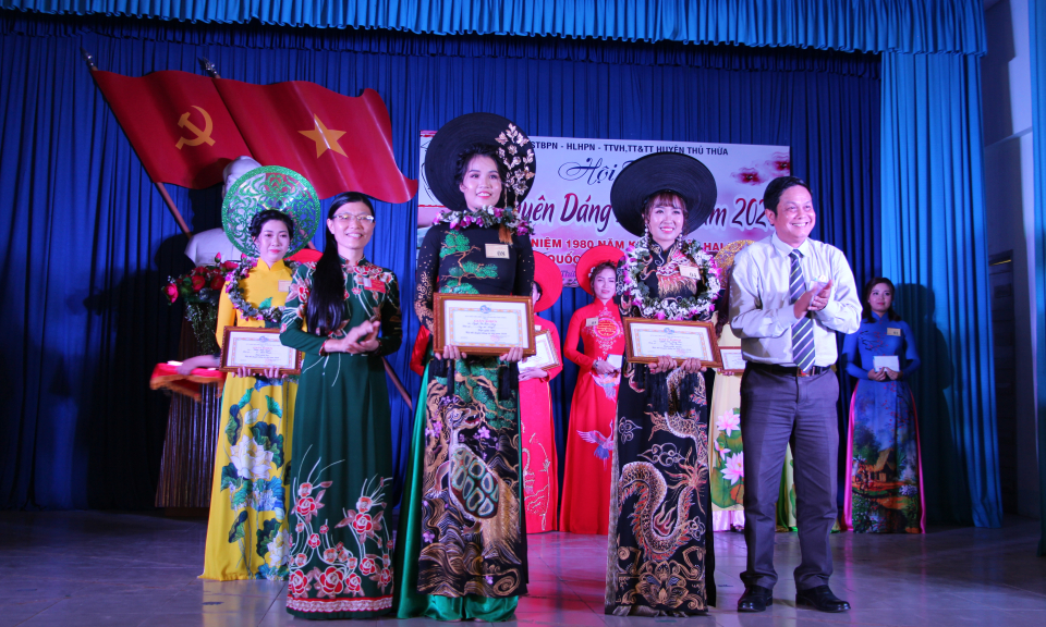 Thủ Thừa: Hội thi duyên dáng áo dài năm 2020