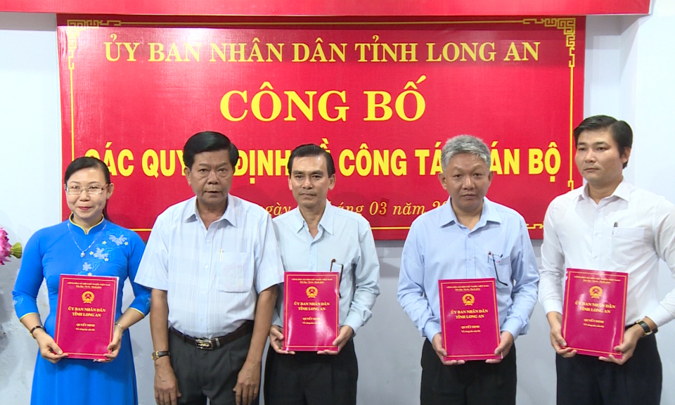 UBND tỉnh Long An triển khai quyết định về công tác cán bộ