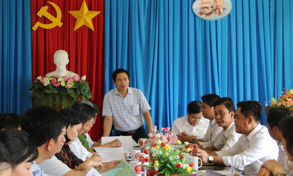 Đức Huệ: Kiểm tra công tác chuẩn bị tổ chức Đại hội điểm Thị trấn Đông Thành
