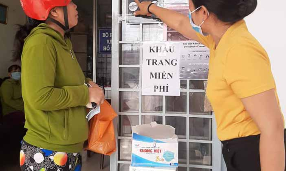 Bến Lức: Nâng cao ý thức phòng chống Covid-19 nơi công sở