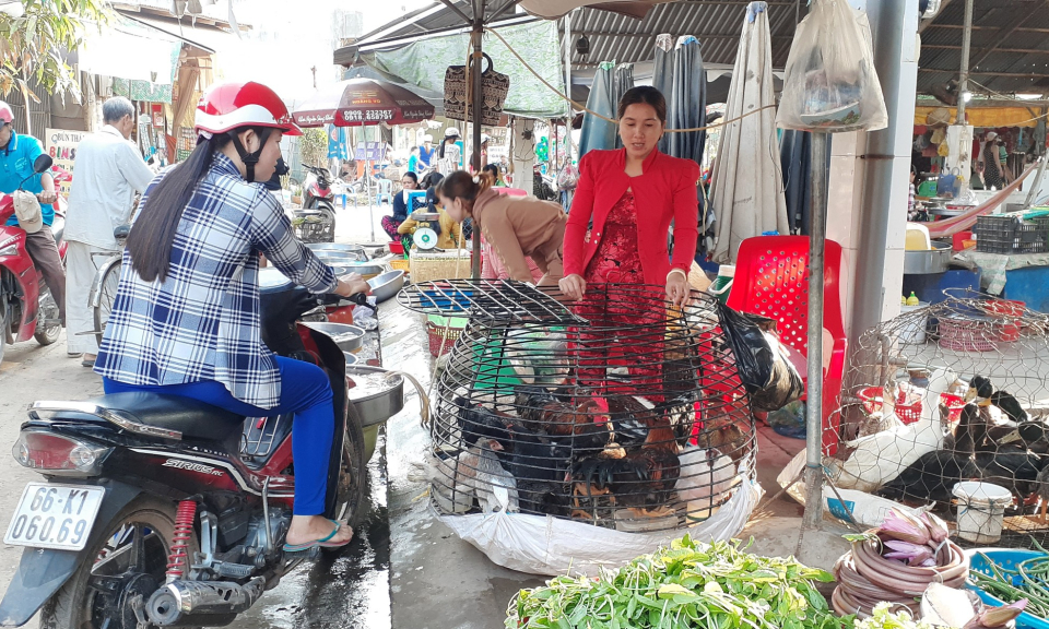 Tân Hưng: Người dân vẫn còn chủ quan trong công tác phòng chống dịch Covid-19