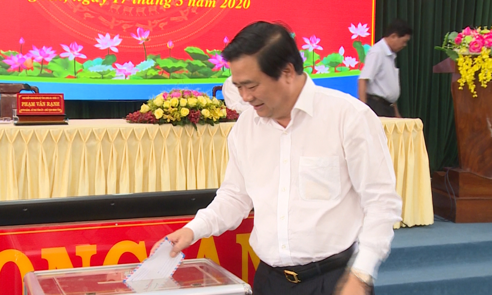 Cùng chung tay đóng góp đẩy lùi dịch Covid-19 và hạn mặn