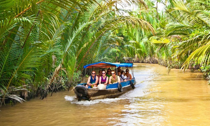 Giá vé máy bay, phòng nghỉ ‘chạm đáy’ để hút khách trong mùa dịch COVID-19