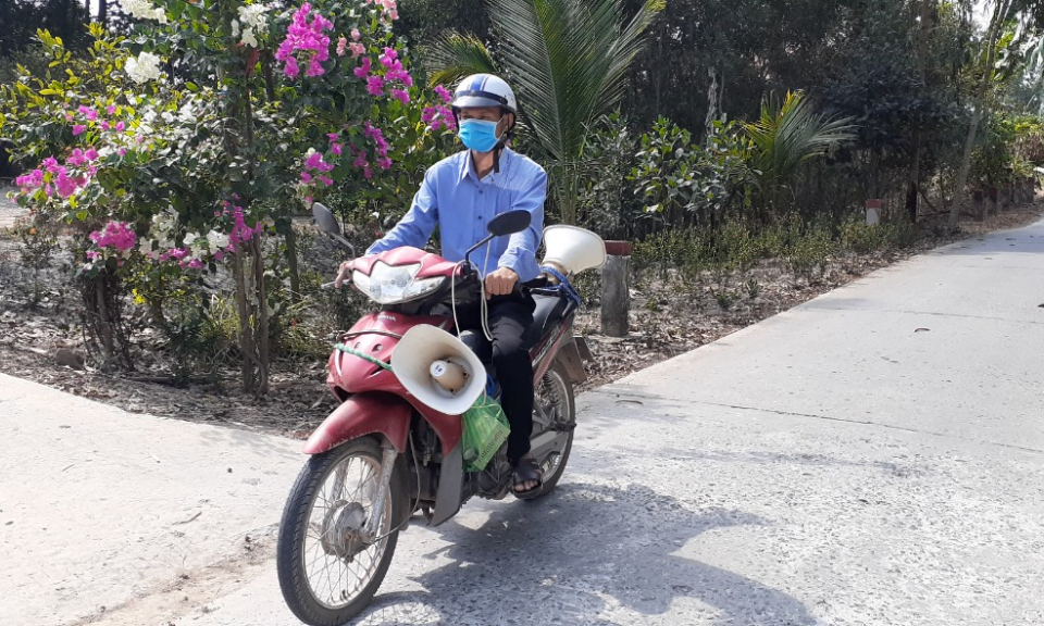TP Tân An, Đức Hòa, Tân Hưng: Tăng cường tuyên truyền lưu động, phòng chống Covid-19