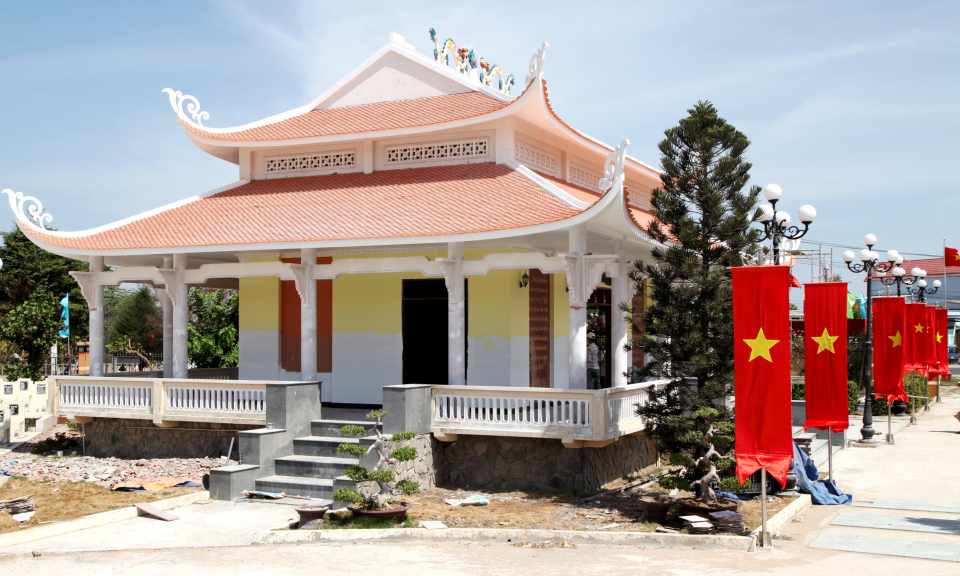 Hoàn thành việc nâng cấp nghĩa trang liệt sĩ huyện Cần Đước