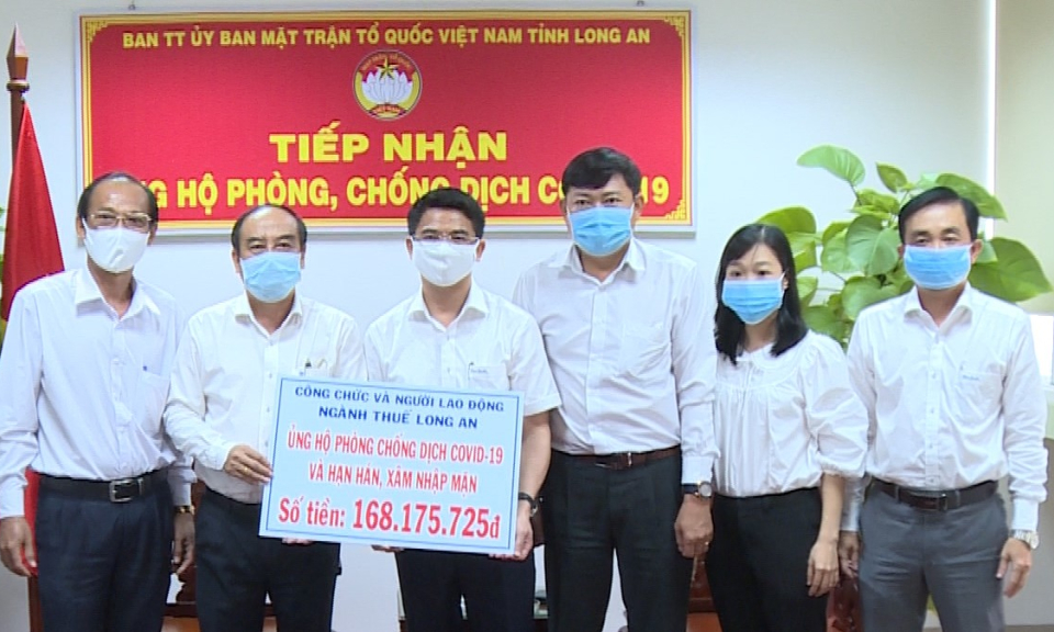 Ủy ban MTTQVN tỉnh Long An tiếp nhận ủng hộ trên 8,5 tỷ đồng phòng chống dịch bệnh Covid-19 và hạn mặn.