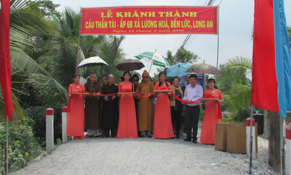 Bến Lức: Khánh thành cầu giao thông nông thôn