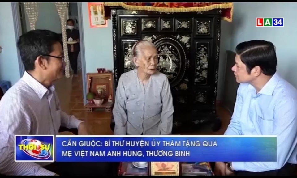 Cần Giuộc: Bí thư huyện ủy thăm tặng quà mẹ VNAH, thương binh