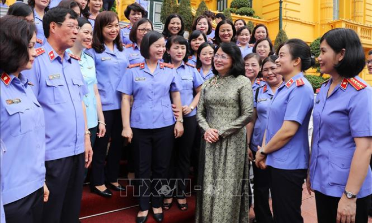 Phó Chủ tịch nước: Nhiều nữ kiểm sát dám đương đầu, đấu tranh trực diện với tội phạm