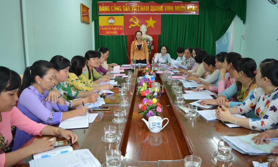 Cần Giuộc: Hội phụ nữ thực hiện 16 công trình chào mừng đại hội Đảng các cấp