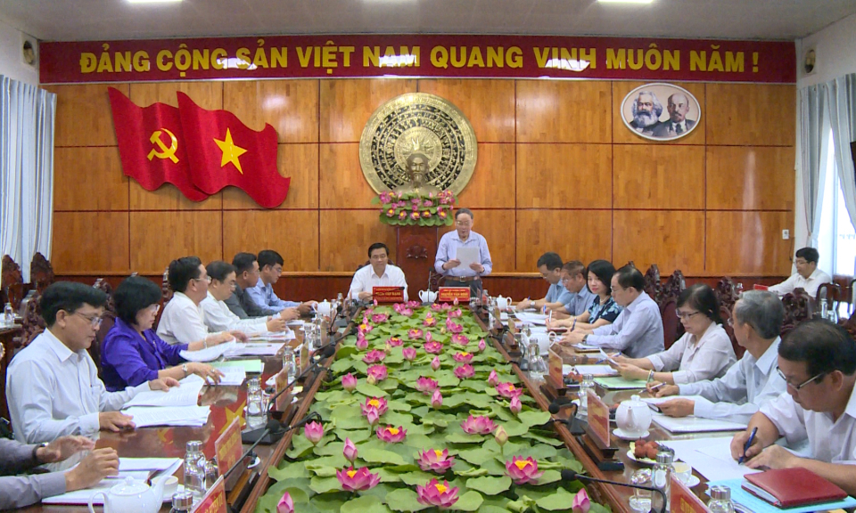 Đoàn kiểm tra TW Hội nạn dân chất độc dacam/dioxin Việt Nam làm việc tại tỉnh Long An