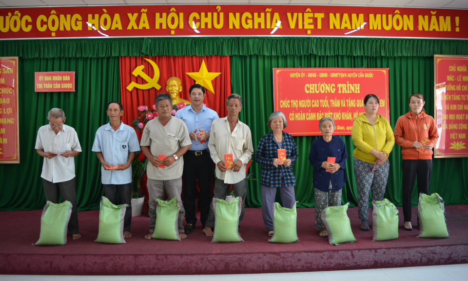 Cần Giuộc: Thực hiện tốt công tác an sinh xã hội