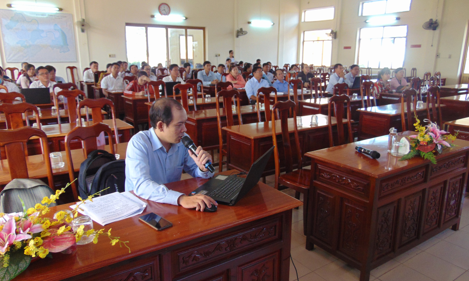 Châu Thành: Tập huấn sử dụng phiên bản mới phần mềm quản lý văn bản và điều hành