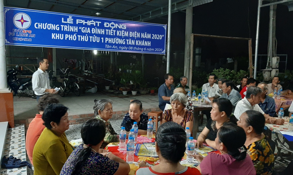 Phát động chương trình&#8221; Gia đình tiết kiệm điện năm 2020&#8243;