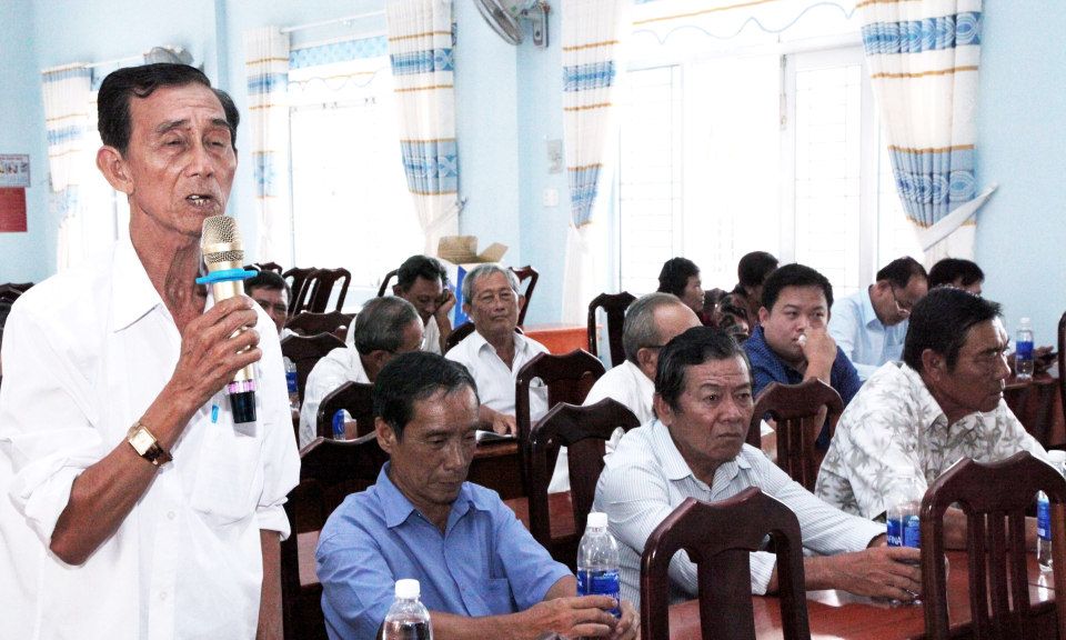 Đại biểu HĐND tỉnh Long An tiếp xúc cử tri tại Cần Đước