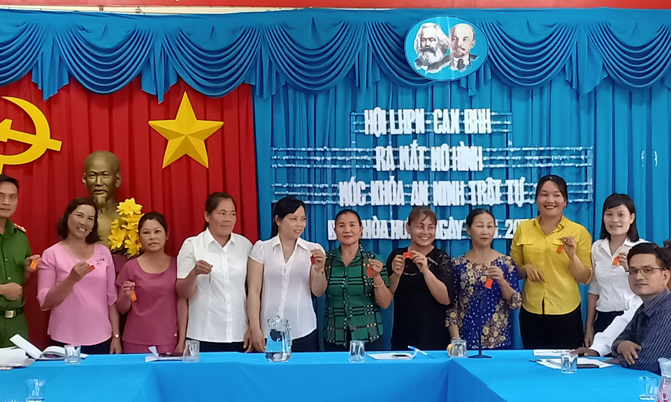 Đức Huệ: Bình Hòa Hưng ra mắt mô hình Móc khóa an ninh trật tự