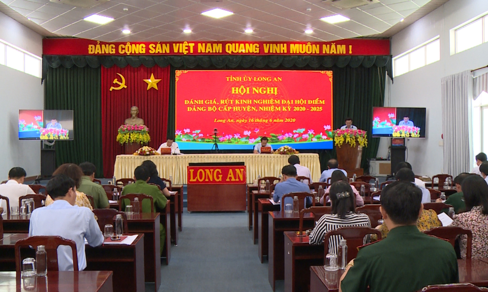 Hội nghị đánh giá, rút kinh nghiệm Đại hội điểm Đảng bộ cấp huyện, nhiệm kỳ 2020 &#8211; 2025