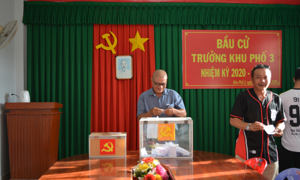 Cần Giuộc tổ chức thành công bầu cử trưởng ấp, khu phố, nhiệm kỳ 2020 – 2025