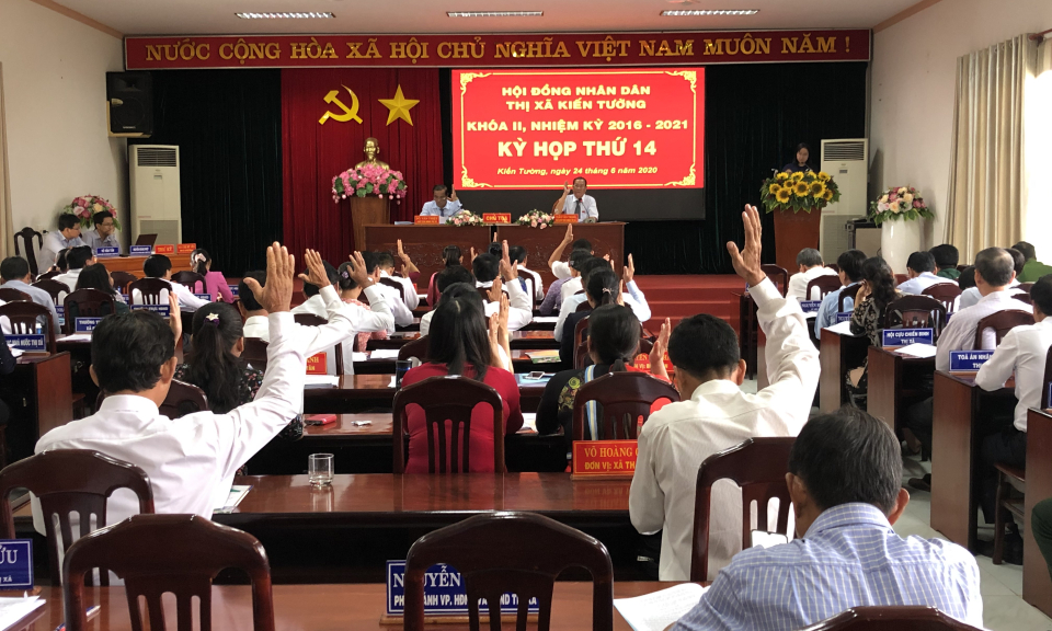TX Kiến Tường: Kỳ họp thứ 14 HĐND Thị xã Khóa II, nhiệm kỳ 2016-2021