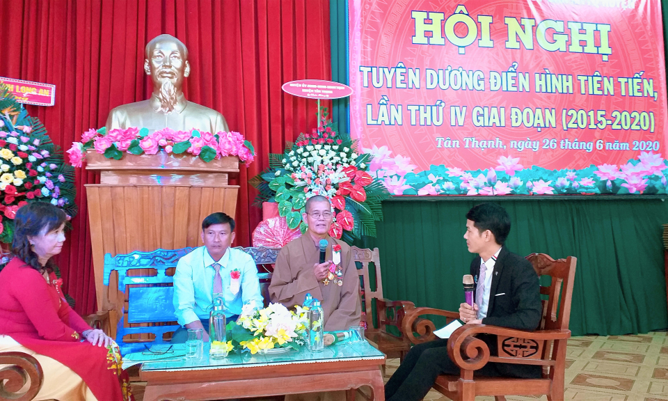 Tân Thạnh: Hội nghị tuyên dương điển hình tiên tiến lần thứ IV, giai đoạn 2015 &#8211; 2020