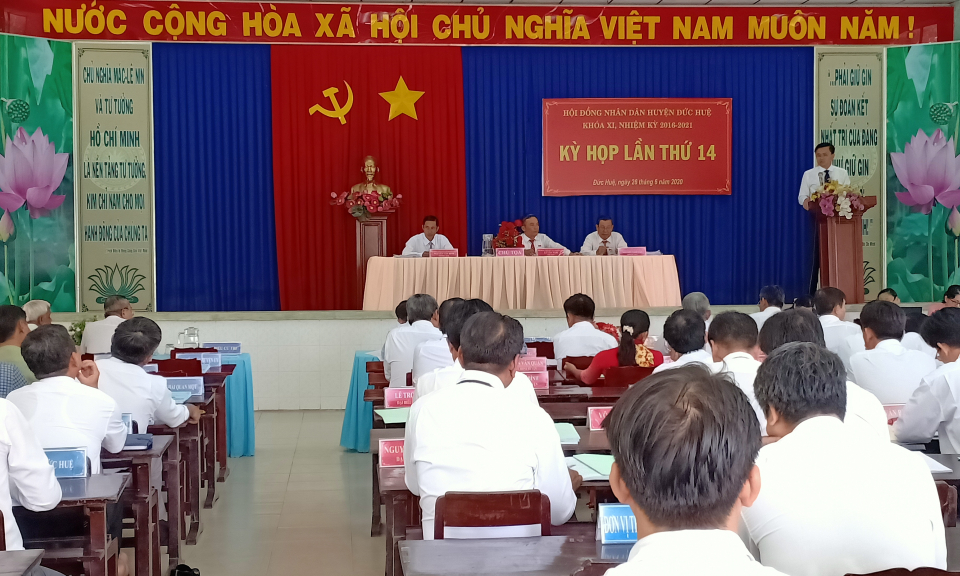 Kỳ họp lần 14 HĐND huyện Đức Huệ, khóa XI