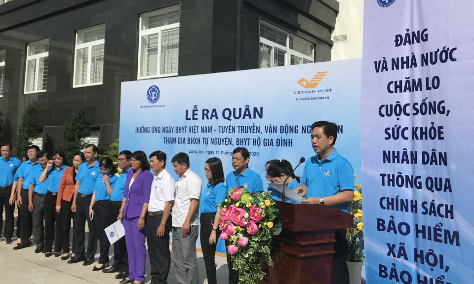 Long An ra quân vận động tham gia bảo hiểm xã hội và y tế tự nguyện.