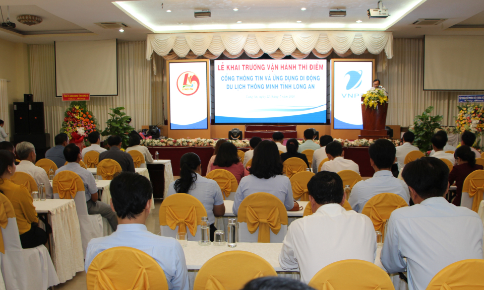 Ra mắt Cổng thông tin và ứng dụng di động du lịch thông minh