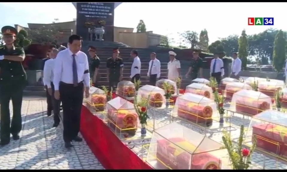 Lễ truy điệu hài cốt quân tình nguyện Việt Nam hy sinh tại Campuchia.
