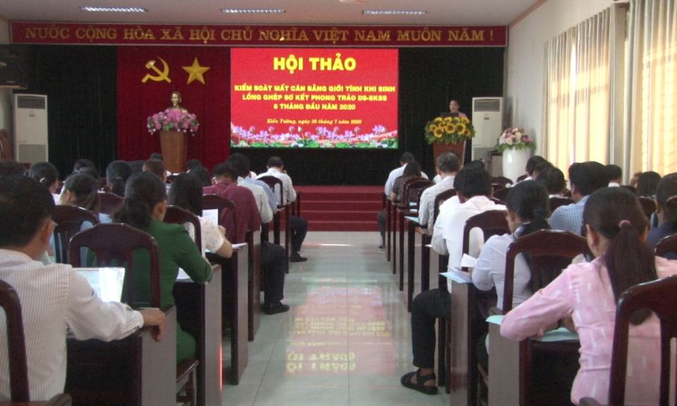 TX Kiến Tường: Hội thảo kiểm soát mất cân bằng giới tính khi sinh