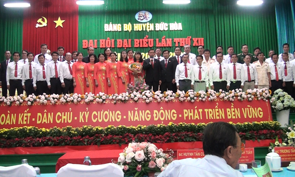 Đồng chí Phan Nhân Duy tái đắc cử Bí thư Huyện ủy Đức Hòa, nhiệm kỳ 2020-2025