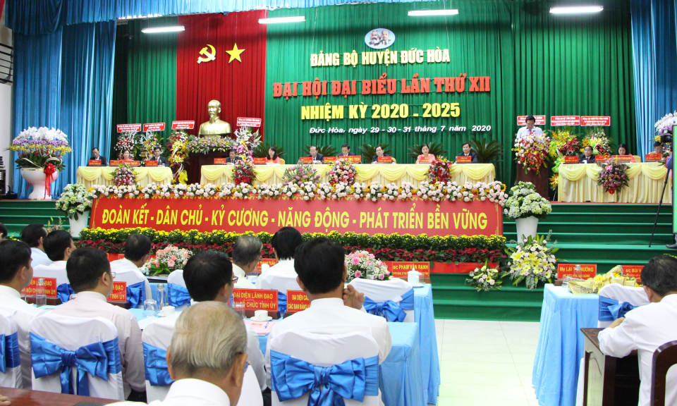 Khai mạc Đại hội đại biểu Đảng bộ huyện Đức Hòa