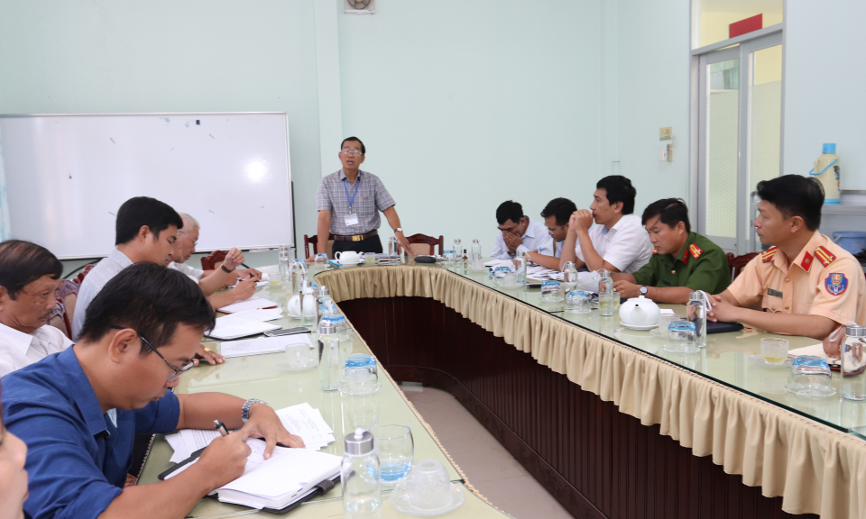 Cần Đước: Giải quyết vướng mắc các đơn vị vận tải hành khách trên địa bàn