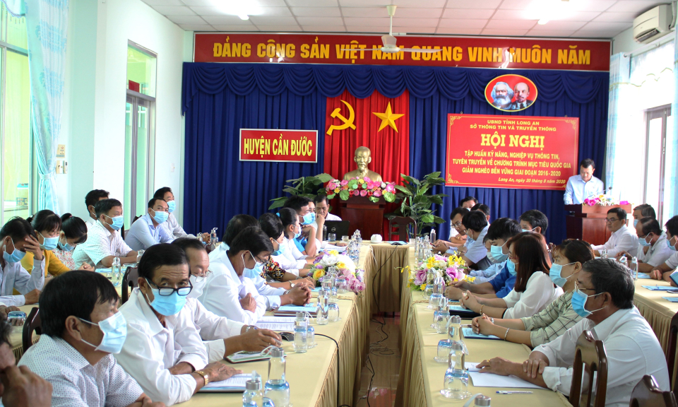 Tập huấn kỹ năng nghiệp vụ thông tin chương trình mục tiêu quốc gia giảm nghèo bền vững