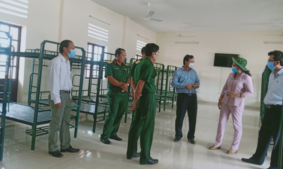 Lãnh đạo tỉnh kiểm tra khu cách ly tập trung